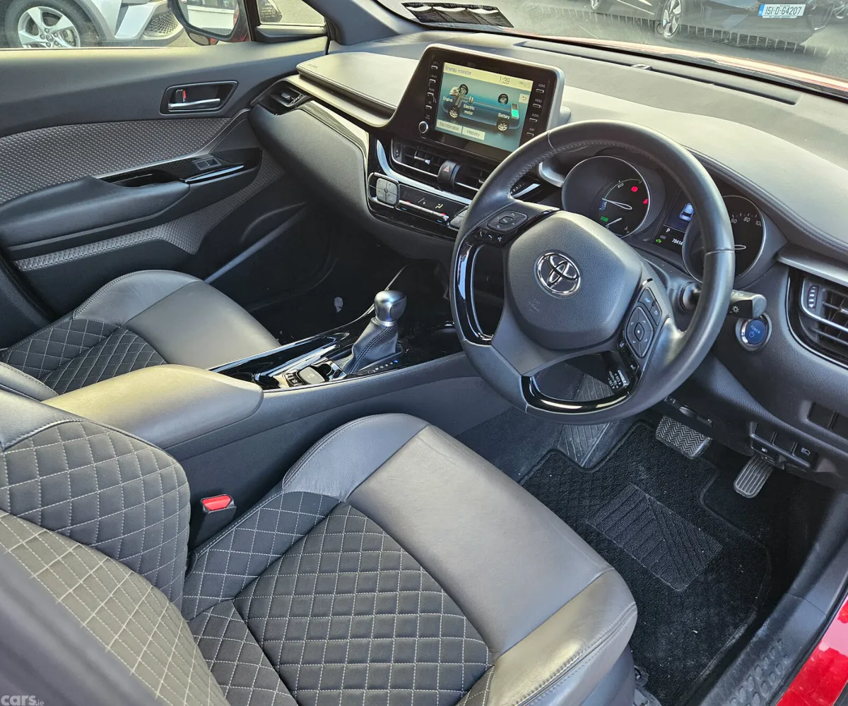 Toyota C-HR SUV, Petrol Hybrid, 2020, Red