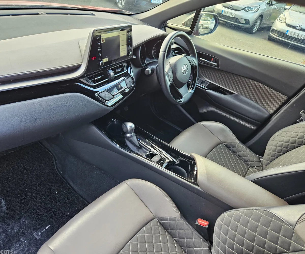 Toyota C-HR SUV, Petrol Hybrid, 2020, Red