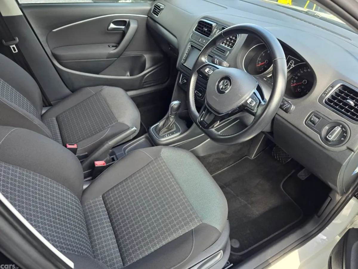 Volkswagen Polo Hatchback, Petrol, 2016, White