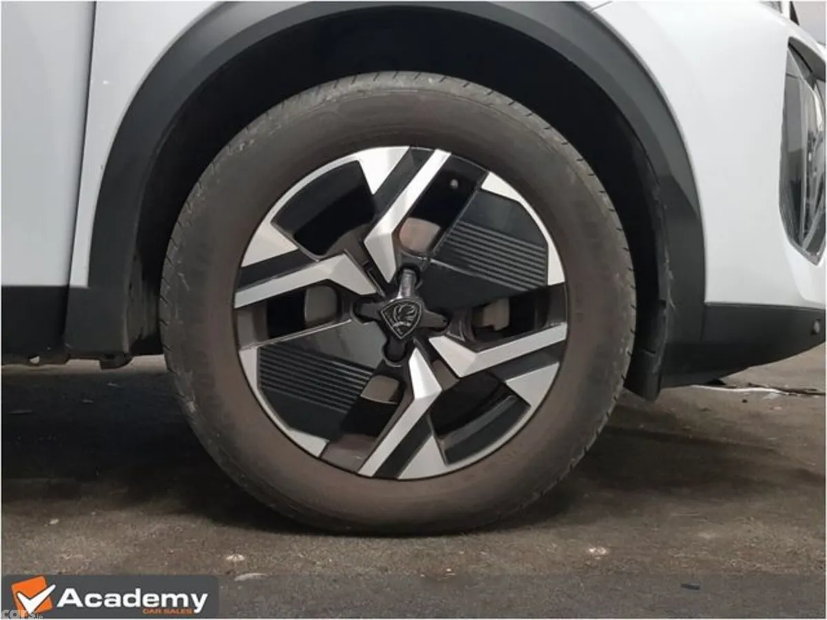 Peugeot 2008 MPV, Petrol, 2024, White