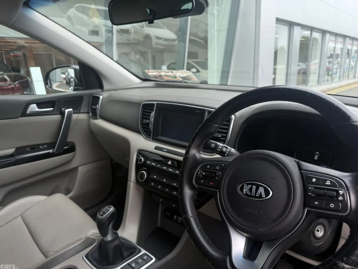 Kia Sportage MPV, Diesel, 2017, Grey