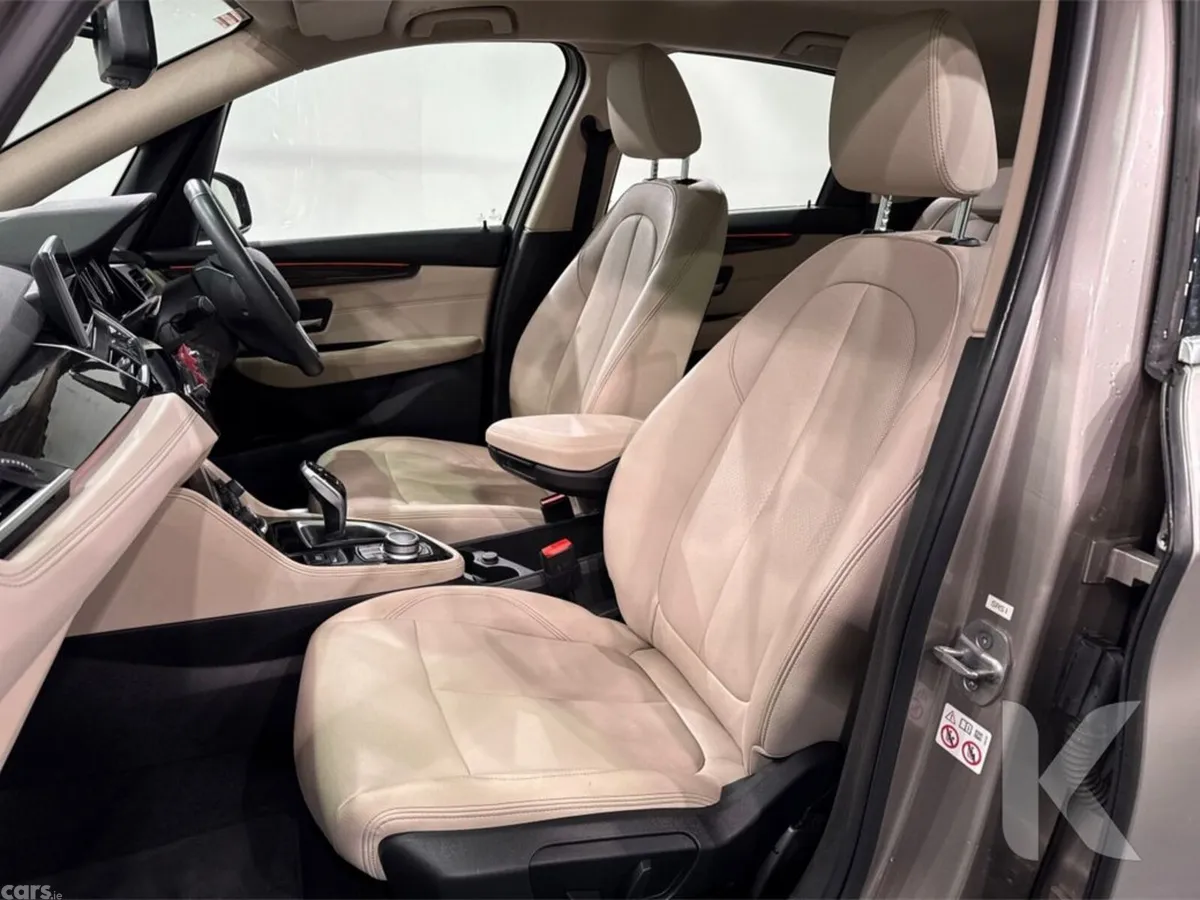 BMW 2-Series MPV, Petrol, 2021, Beige