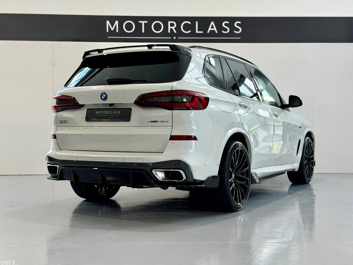 BMW X5 SUV, Petrol Hybrid, 2023, White