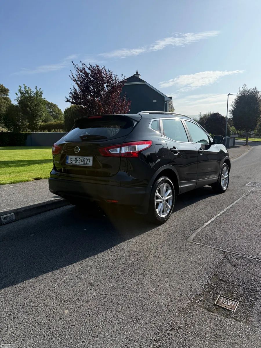 Nissan Qashqai Hatchback, Petrol, 2016, Black