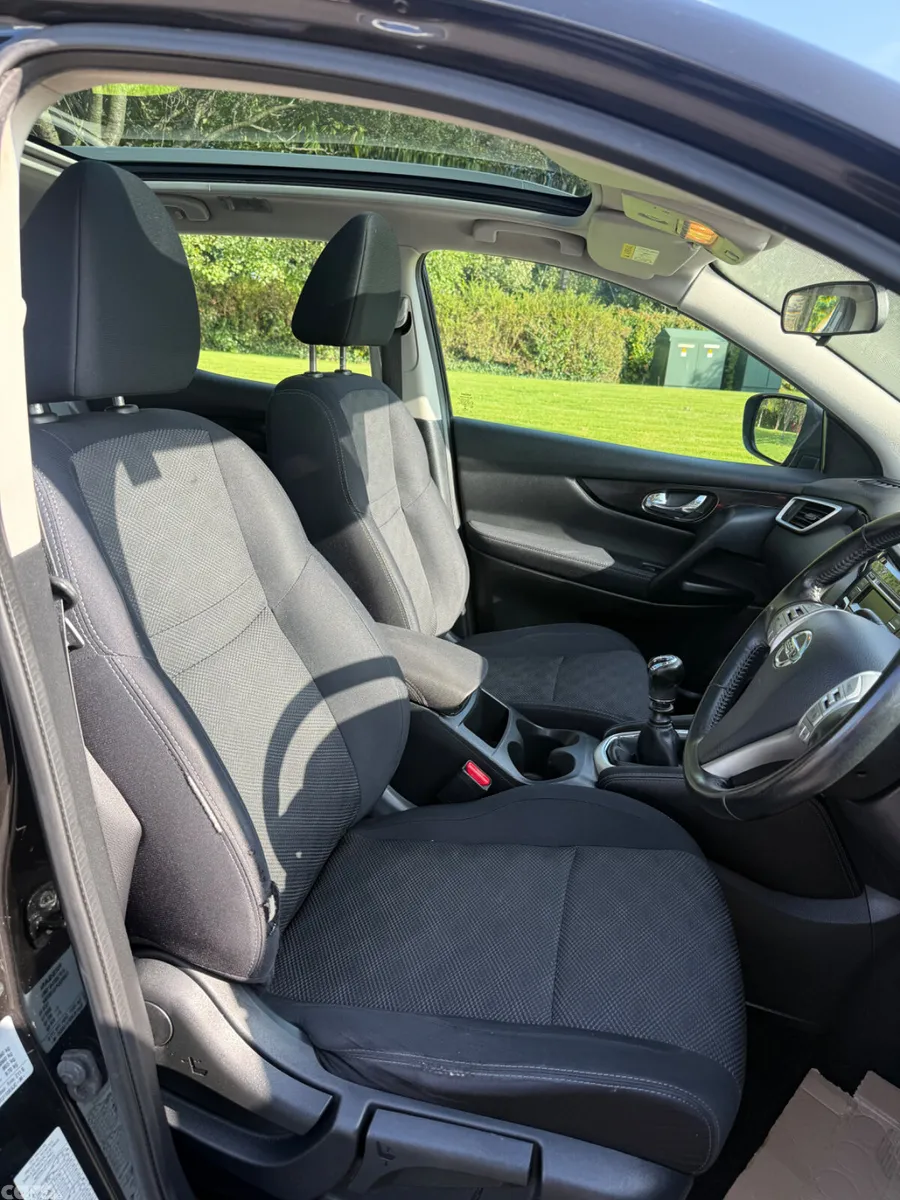Nissan Qashqai Hatchback, Petrol, 2016, Black