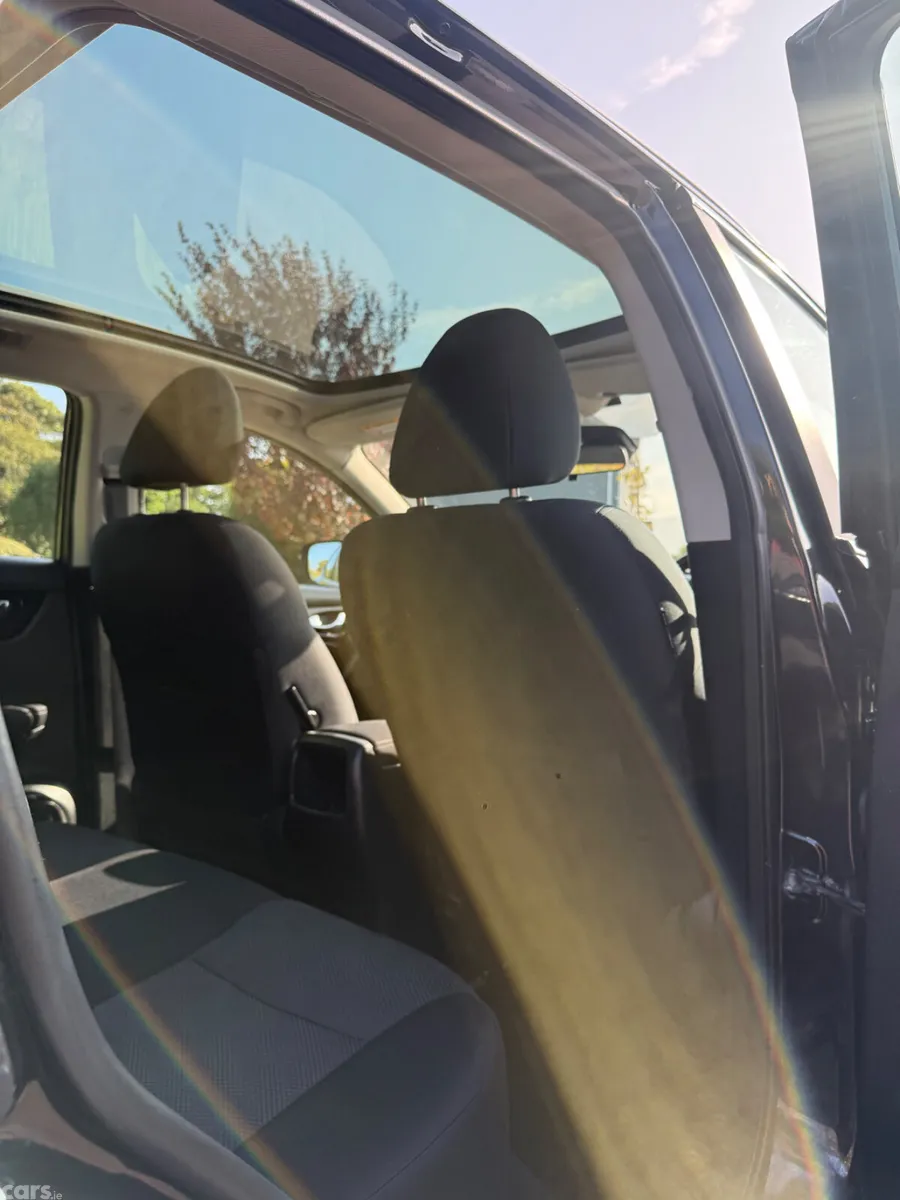 Nissan Qashqai Hatchback, Petrol, 2016, Black