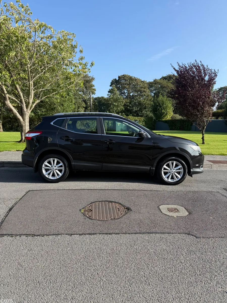 Nissan Qashqai Hatchback, Petrol, 2016, Black