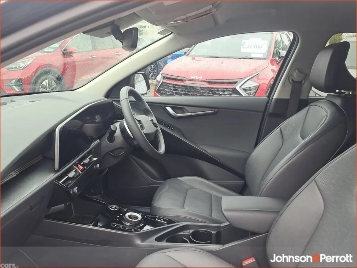 Kia Niro SUV, Petrol Plug-in Hybrid, 2025, Grey