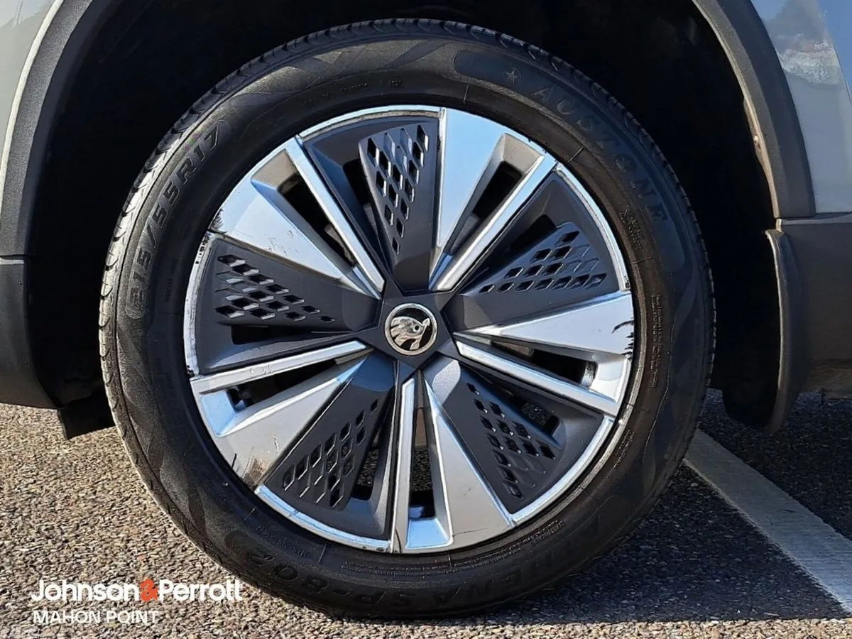 Skoda Karoq SUV, Petrol, 2024, Grey