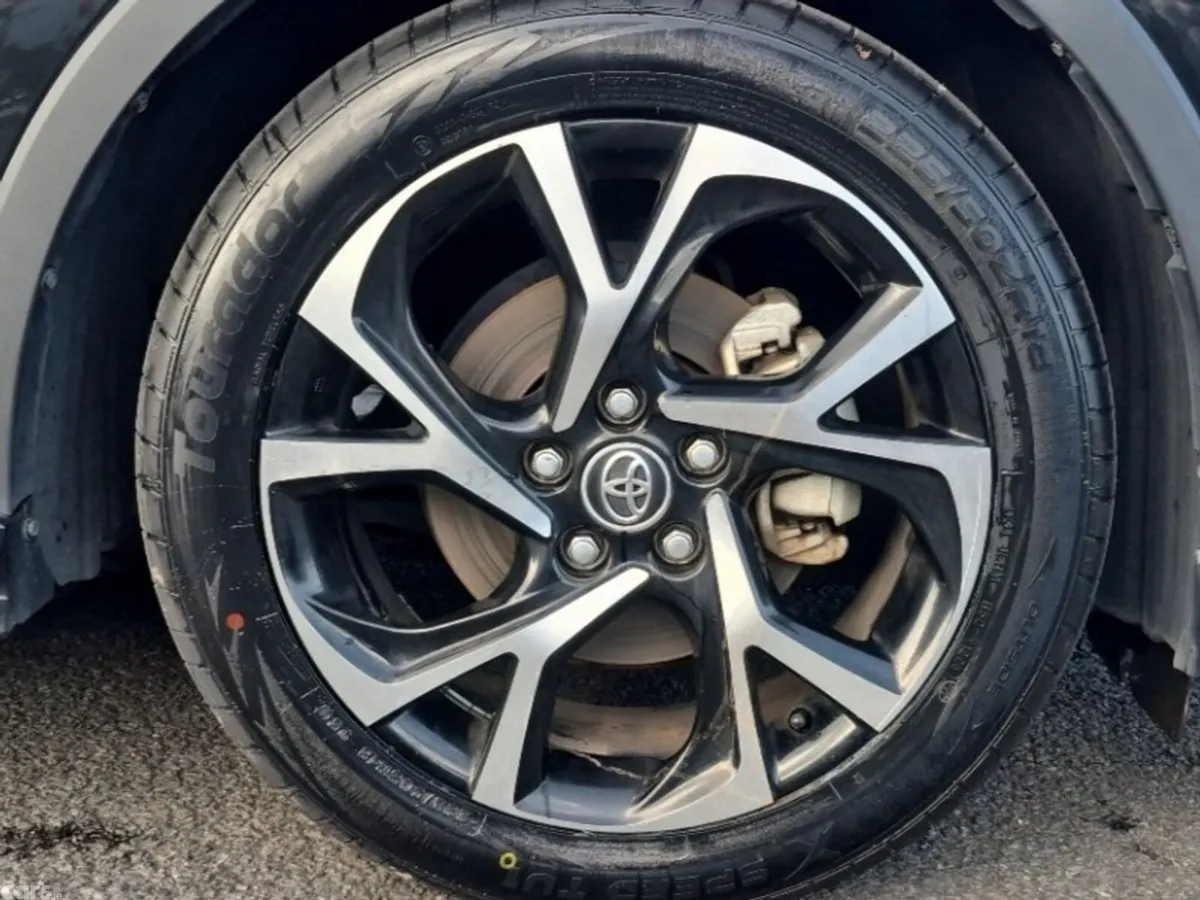 Toyota C-HR SUV, Petrol Hybrid, 2019, Black