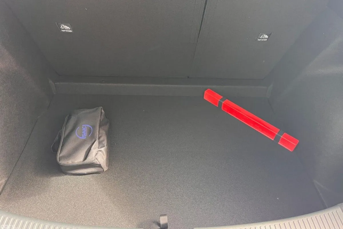 MG MG4 Hatchback, Electric, 2027, Green