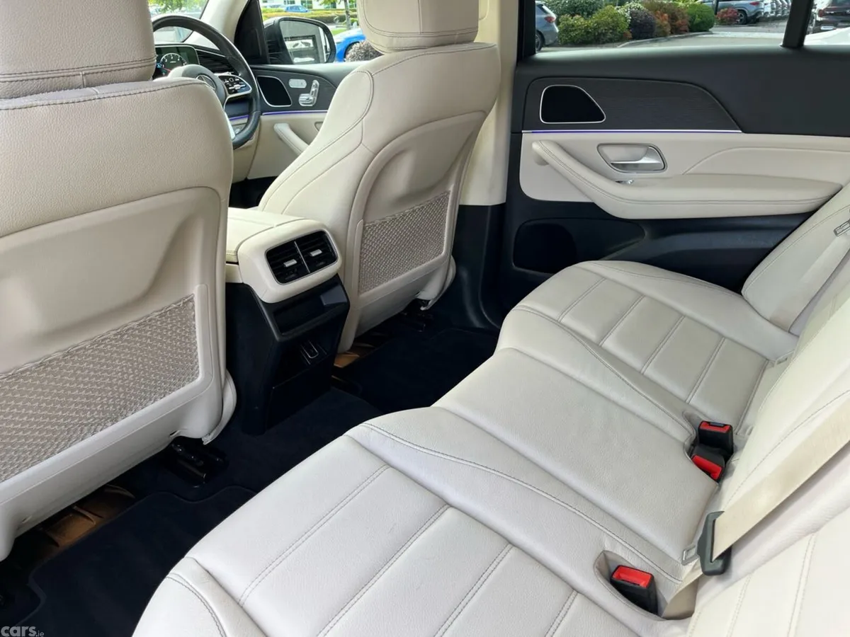 Mercedes-Benz GLE SUV, Diesel Plug-in Hybrid, 2023, Black