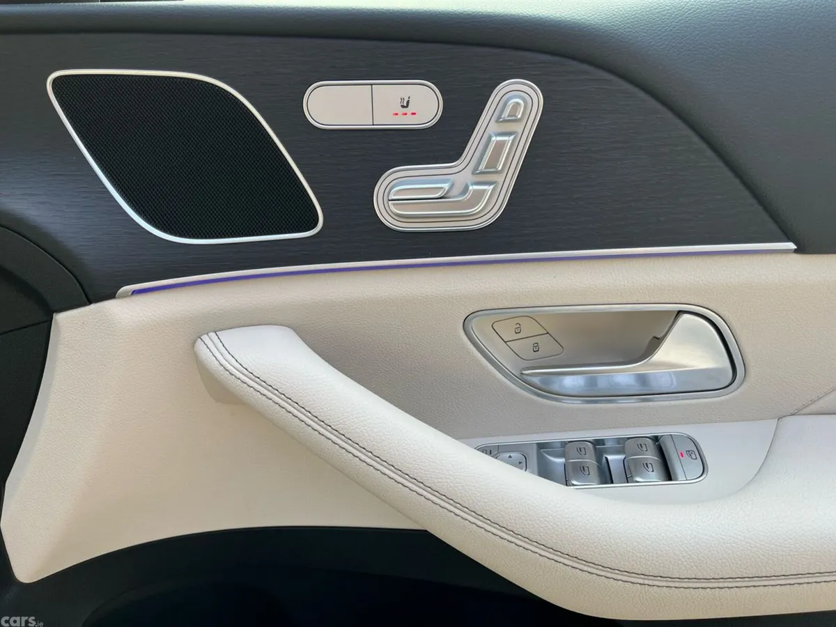 Mercedes-Benz GLE SUV, Diesel Plug-in Hybrid, 2023, Black
