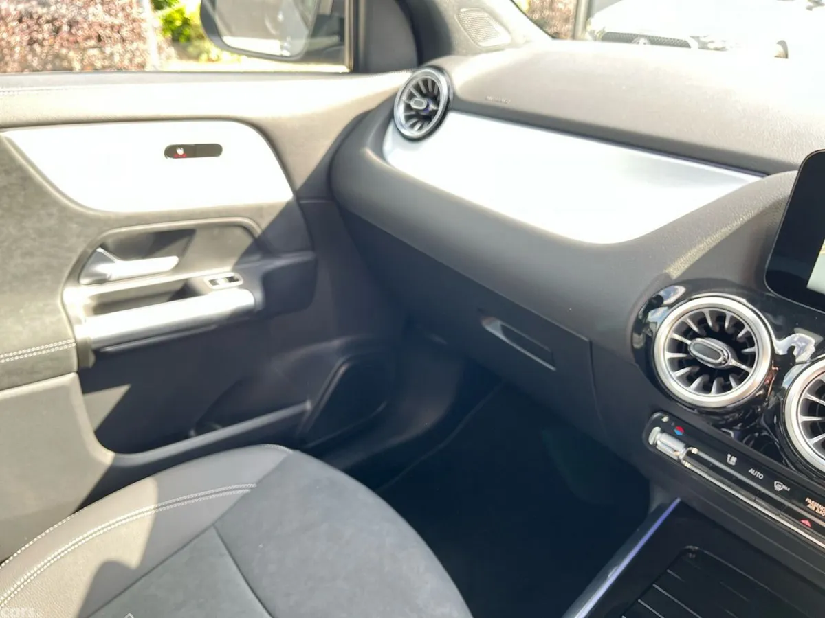 Mercedes-Benz GLA SUV, Diesel Hybrid, 2026, Silver
