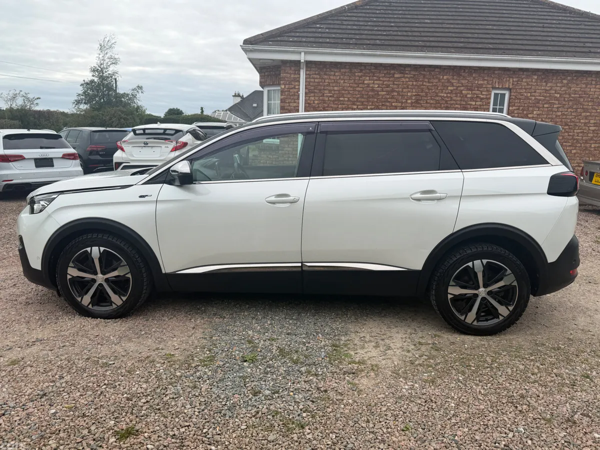 Peugeot 5008 SUV, Diesel, 2017, White