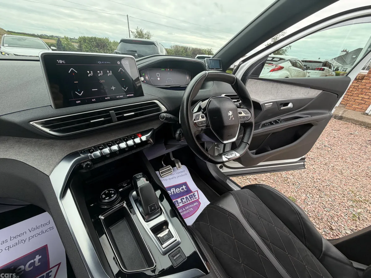Peugeot 5008 SUV, Diesel, 2017, White