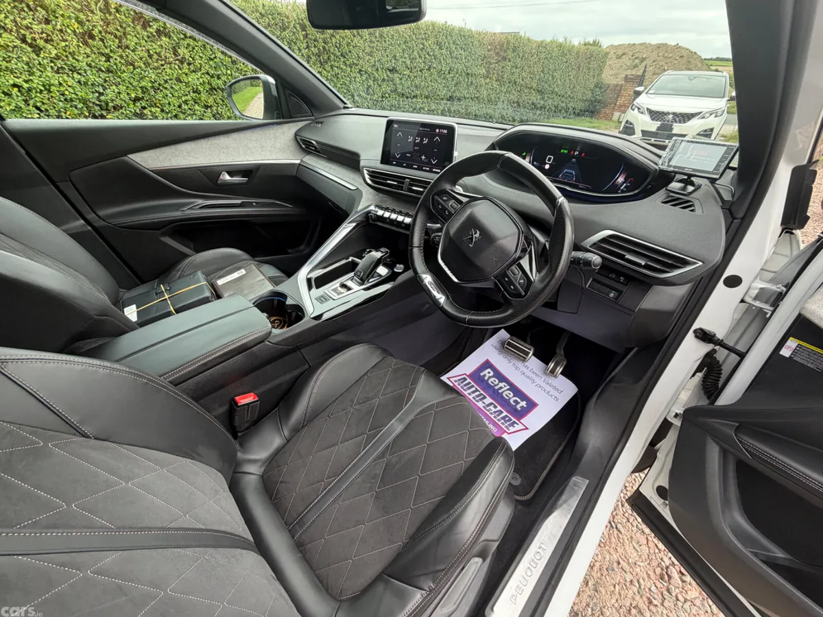 Peugeot 5008 SUV, Diesel, 2017, White