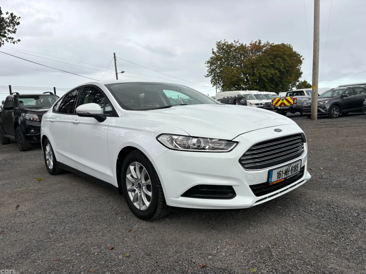 Ford Mondeo Hatchback, Diesel, 2016, White