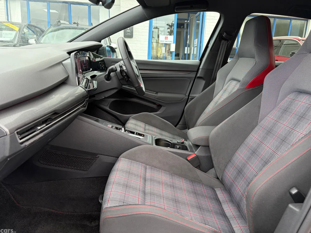Volkswagen Golf Hatchback, Petrol, 2022, Black
