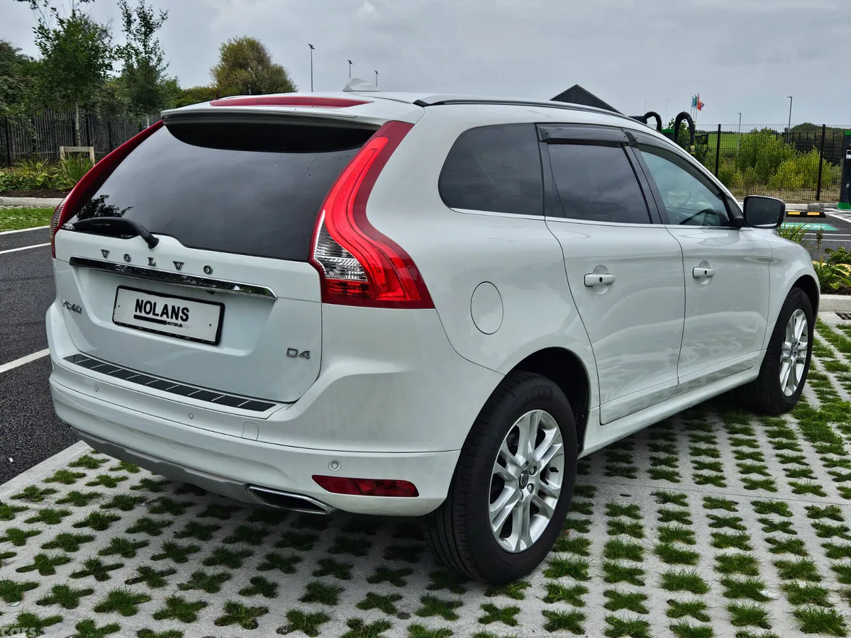 Volvo XC60 SUV, Diesel, 2016, White