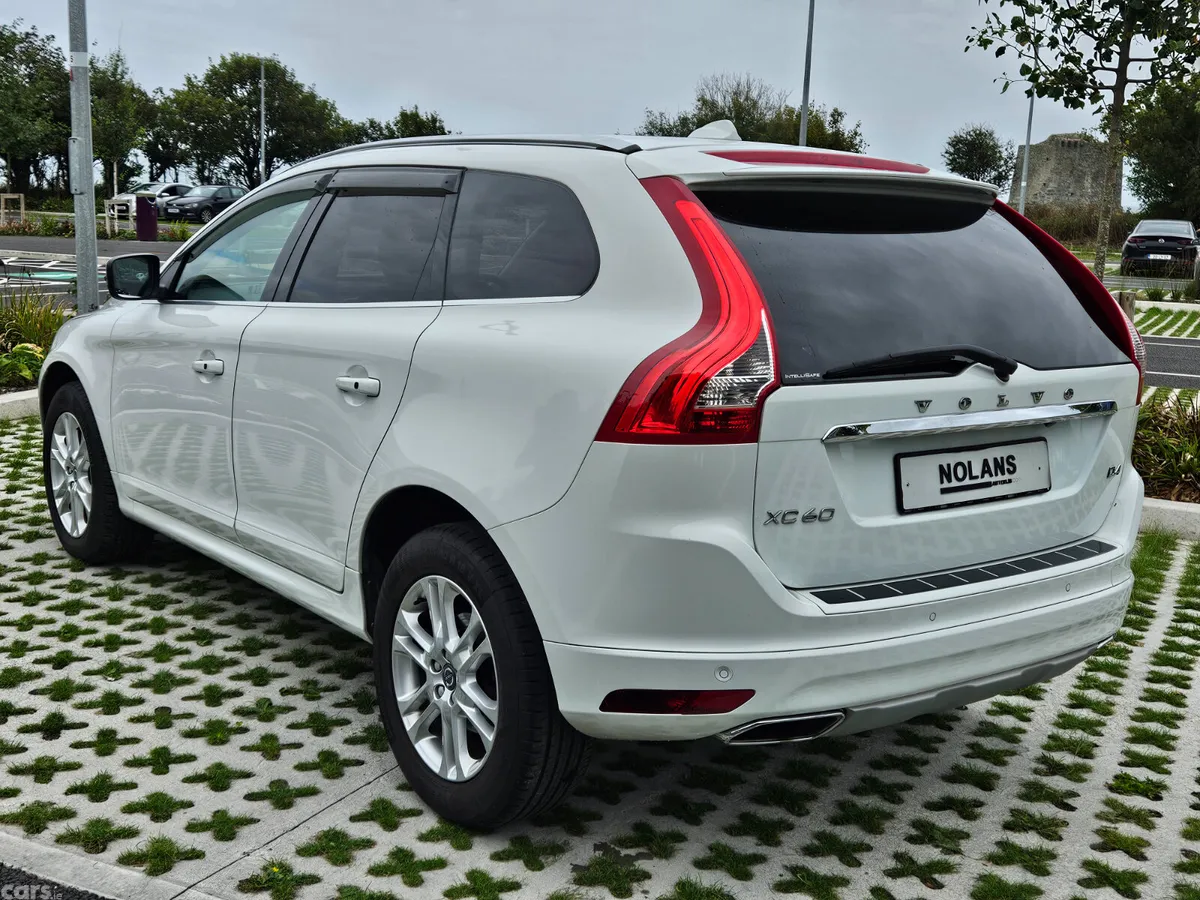 Volvo XC60 SUV, Diesel, 2016, White