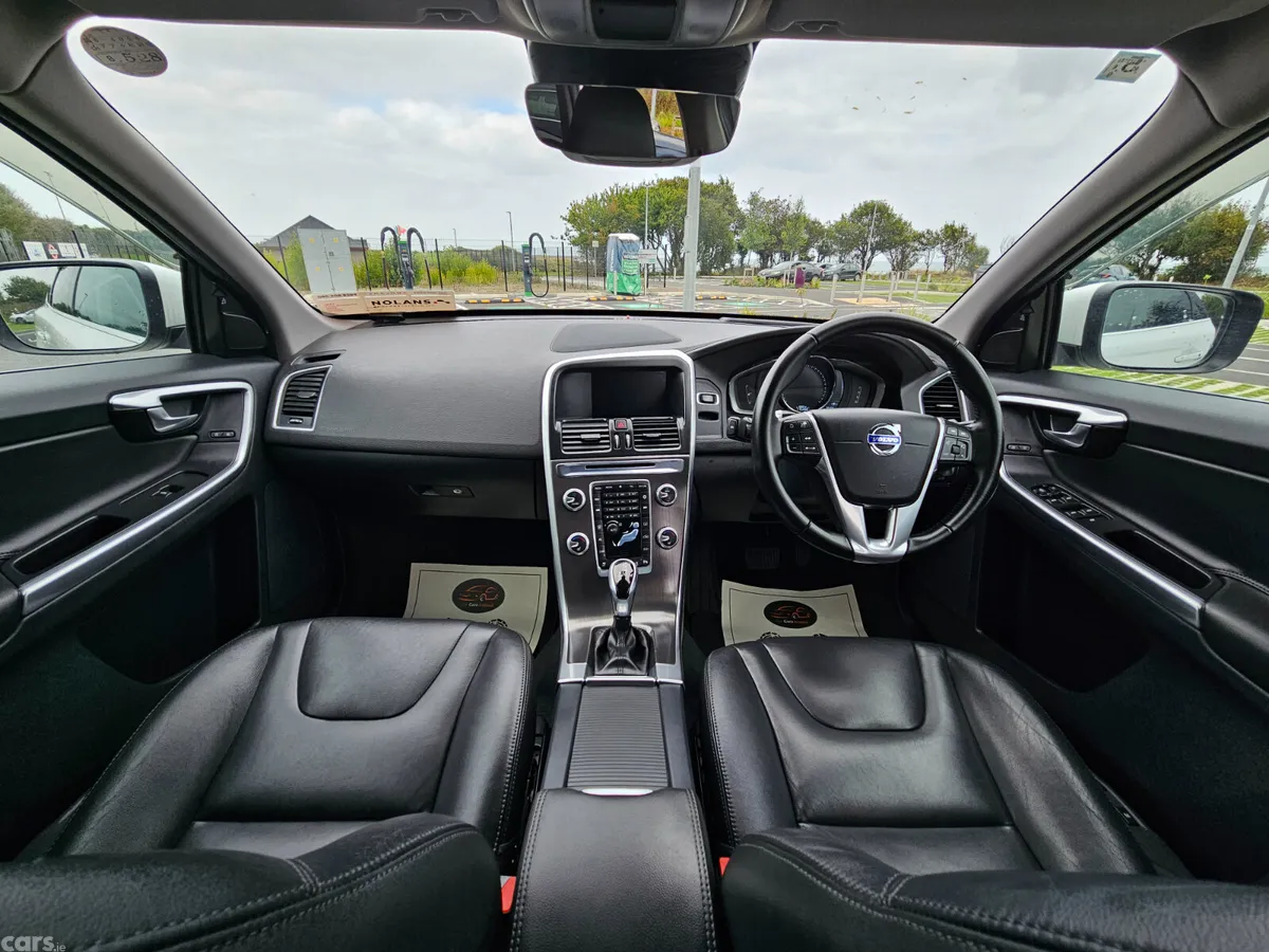 Volvo XC60 SUV, Diesel, 2016, White