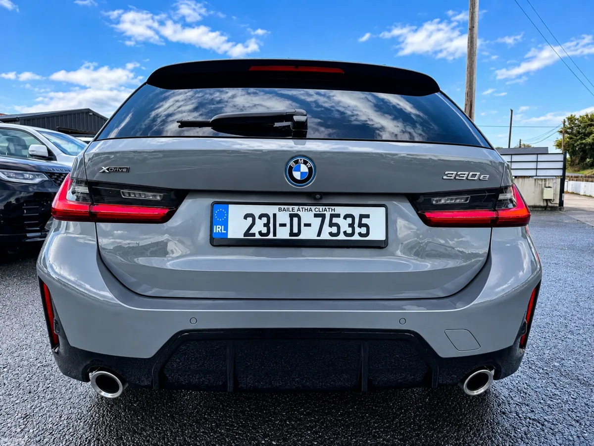 BMW 3-Series Estate, Petrol Plug-in Hybrid, 2023, Grey