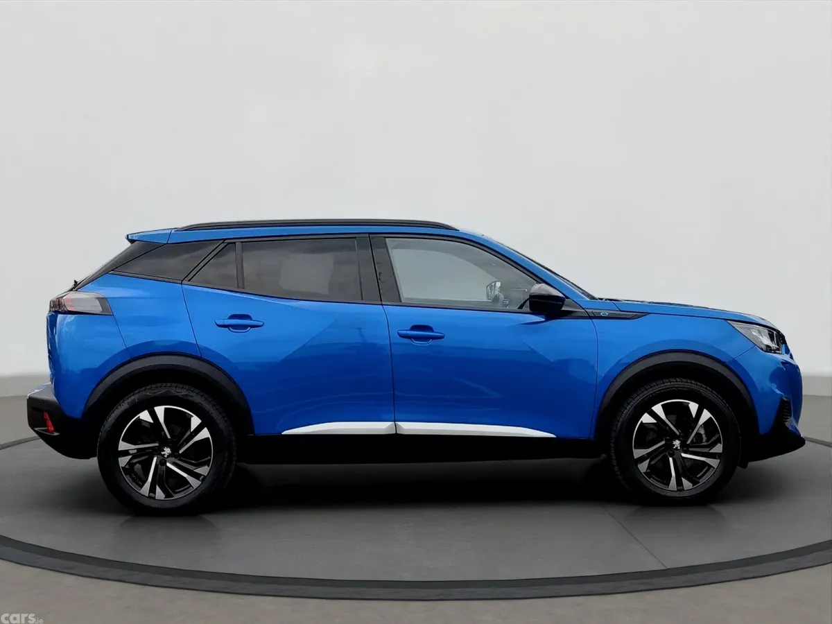 Peugeot 2008 MPV, Electric, 2023, Blue