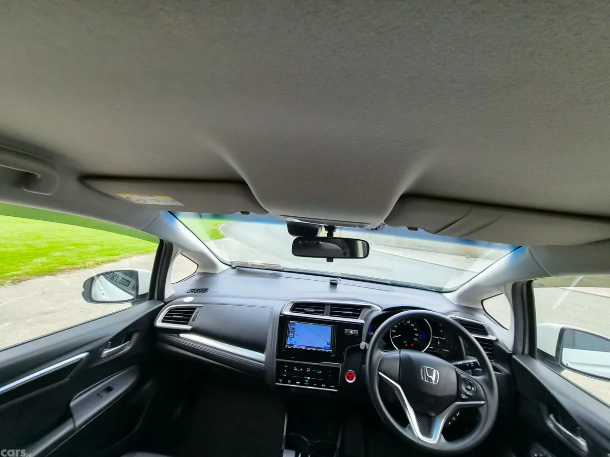 Honda Fit Hatchback, Petrol Hybrid, 2019, White