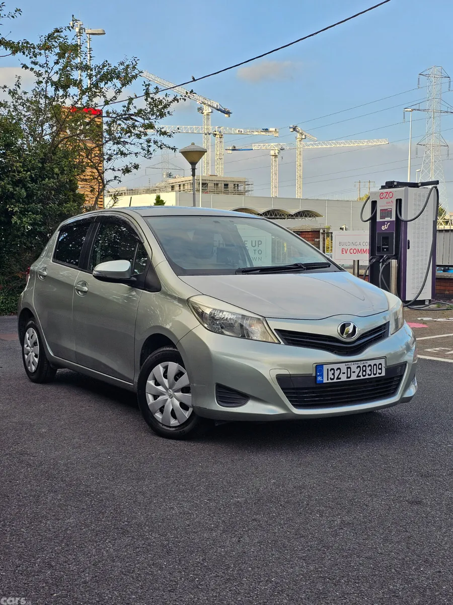 Toyota Vitz Hatchback, Petrol, 2013, Grey