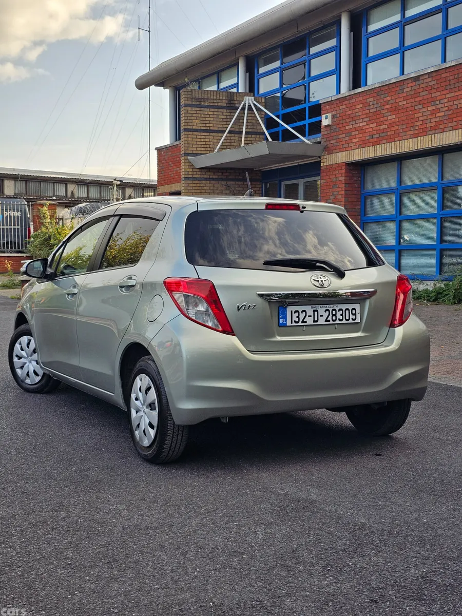 Toyota Vitz Hatchback, Petrol, 2013, Grey