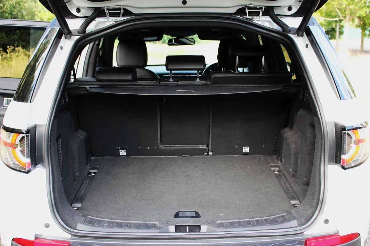 Land Rover Discovery Sport SUV, Diesel, 2017, White