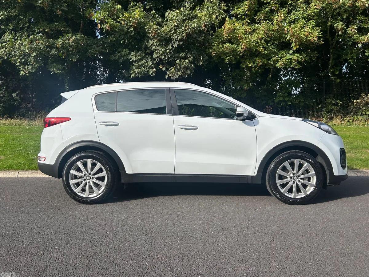 Kia Sportage SUV, Diesel, 2016, White