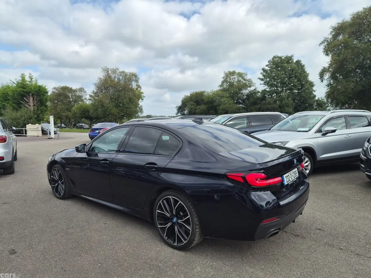 BMW 5-Series Saloon, Petrol Plug-in Hybrid, 2023, Black
