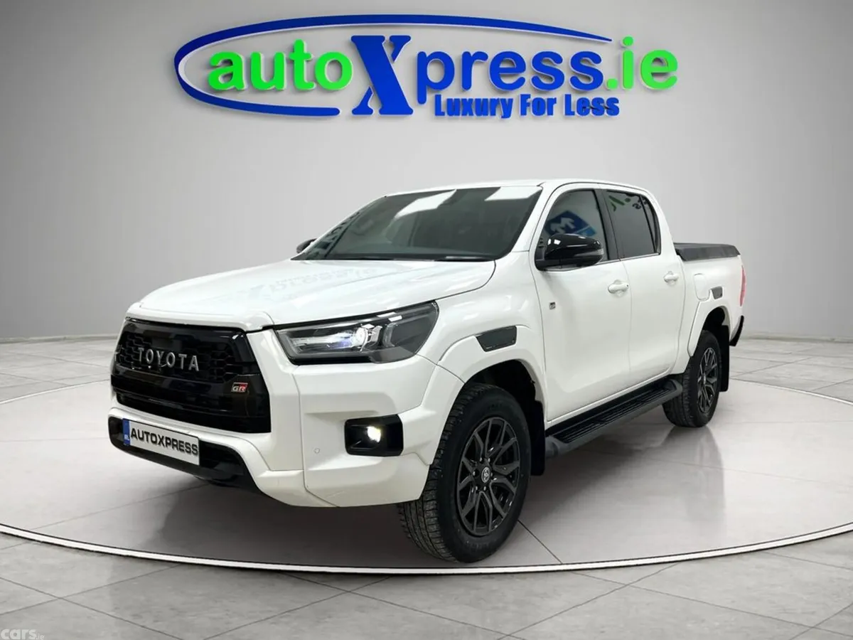 Toyota Hilux Pick Up, Diesel, 2023, White