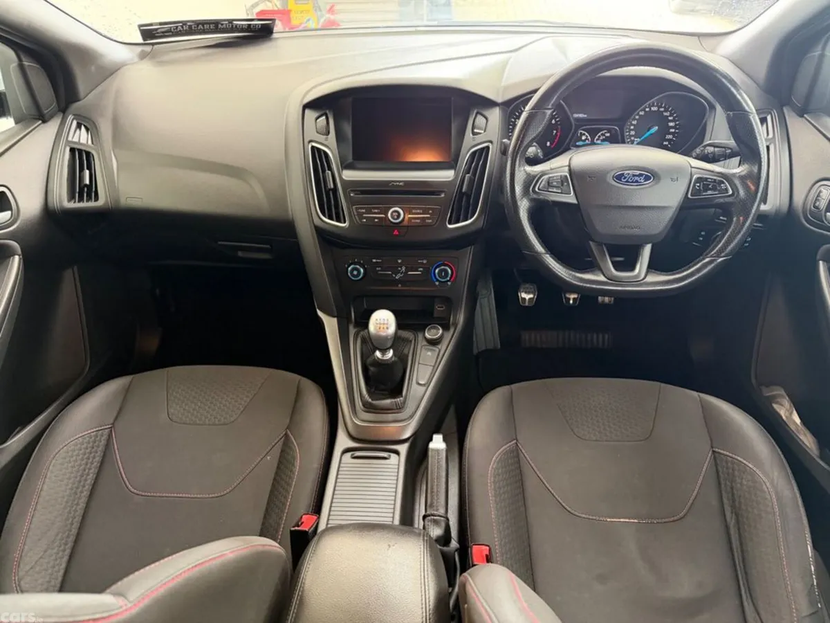 Ford Focus Hatchback, Petrol, 2018, White