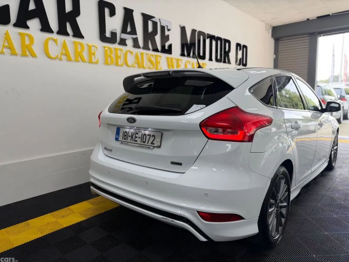 Ford Focus Hatchback, Petrol, 2018, White