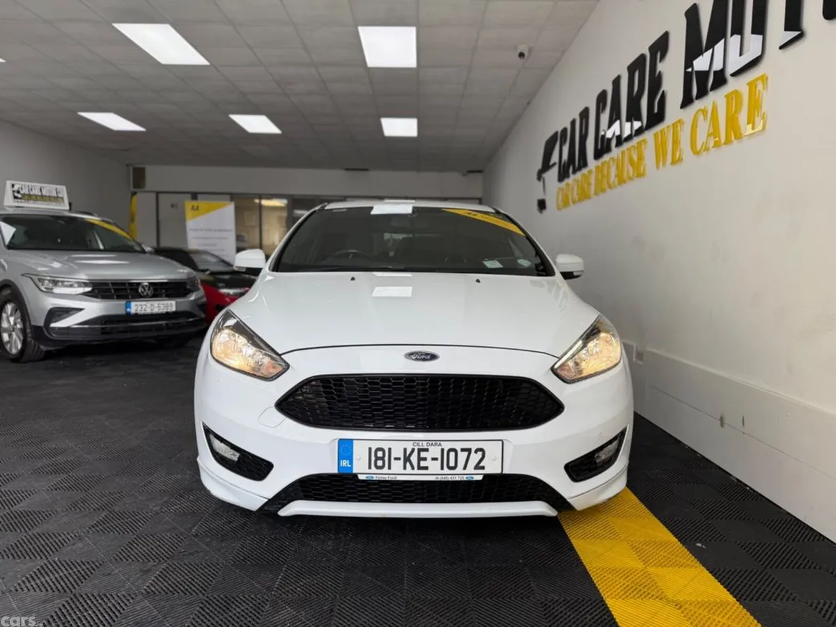 Ford Focus Hatchback, Petrol, 2018, White