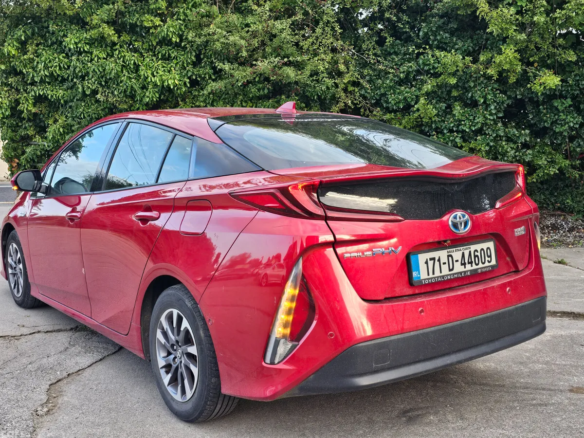Toyota Prius Hatchback, Petrol Plug-in Hybrid, 2017, Red