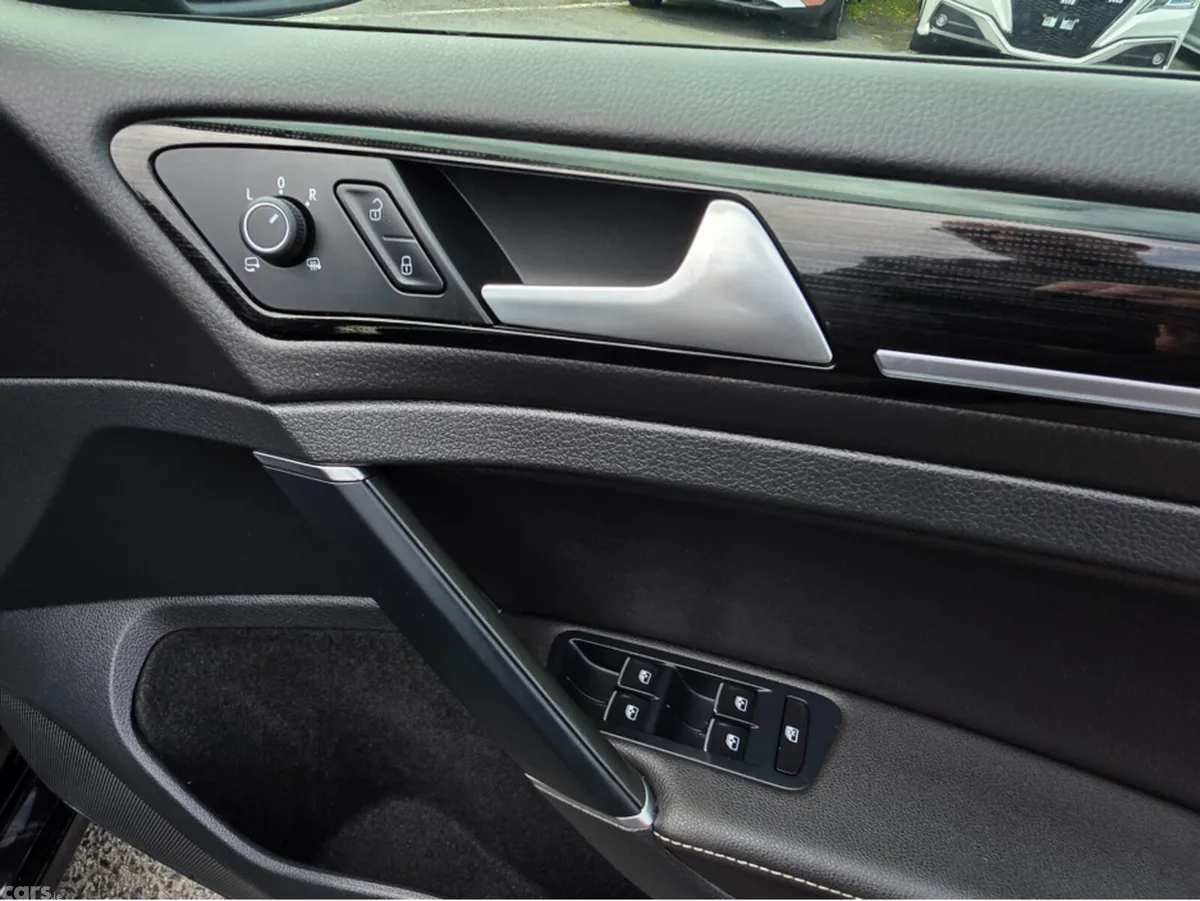 Volkswagen Golf Hatchback, Petrol, 2020, Black