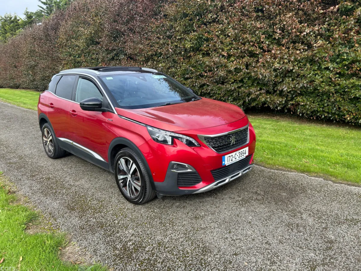 Peugeot 3008 MPV, Petrol, 2017, Red