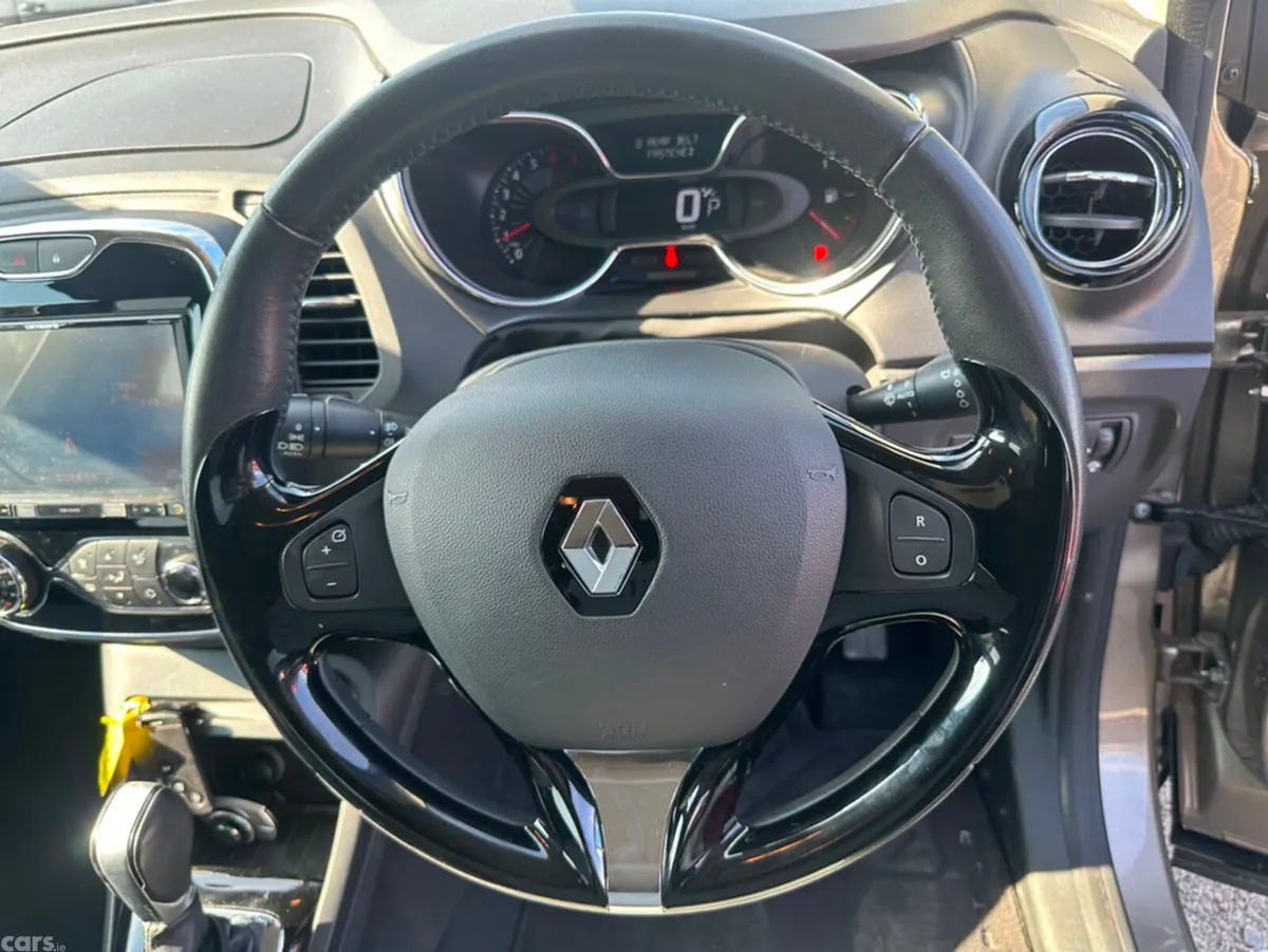 Renault Captur SUV, Petrol, 2017, Brown