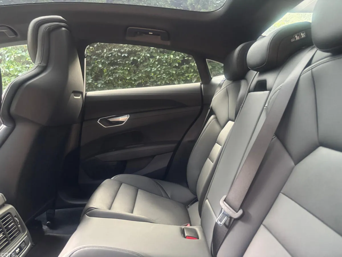 Audi e-tron GT quattro Coupe, Electric, 2023, Grey