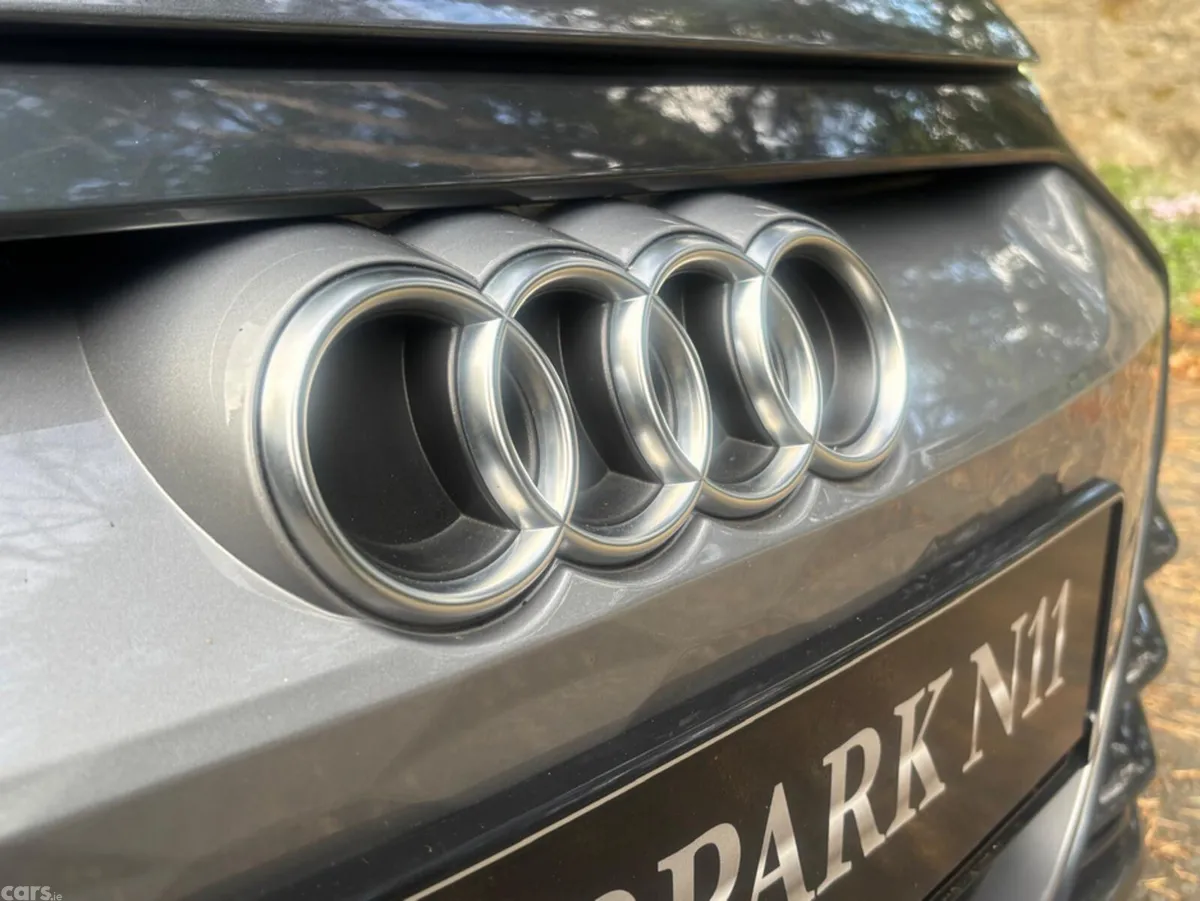 Audi e-tron GT quattro Coupe, Electric, 2023, Grey