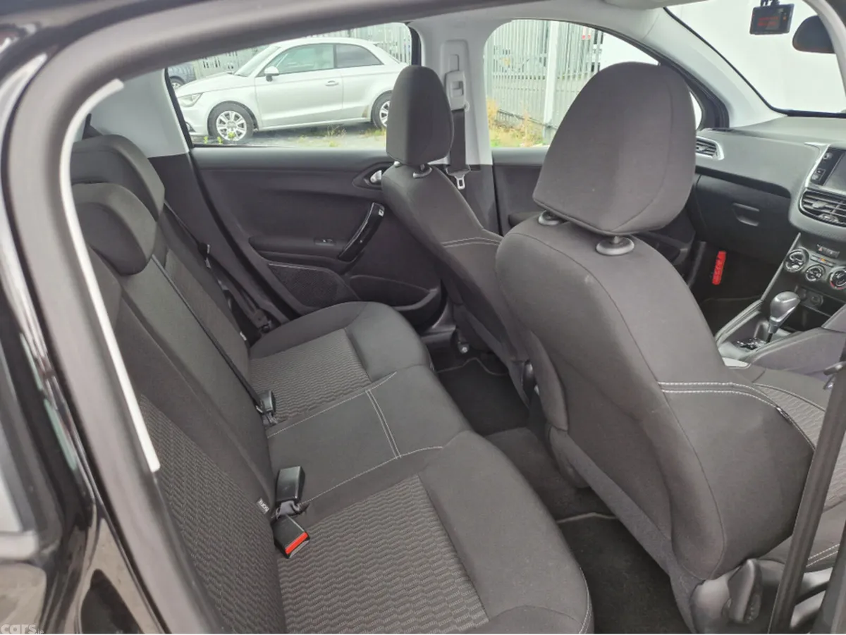 Peugeot 208 Hatchback, Petrol, 2017, Black