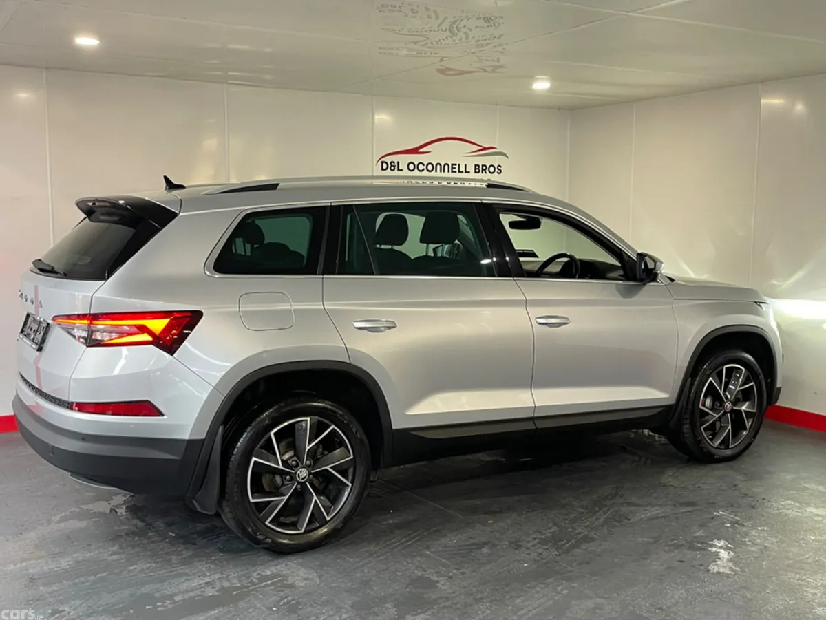 Skoda Kodiaq Estate, Diesel, 2022, Grey