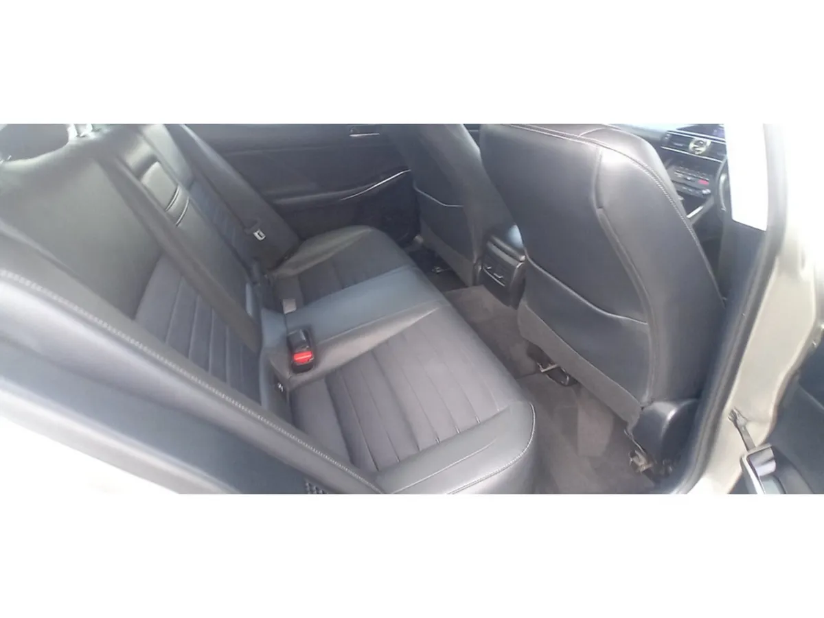 Lexus IS Saloon, Petrol Hybrid, 2017, Silver