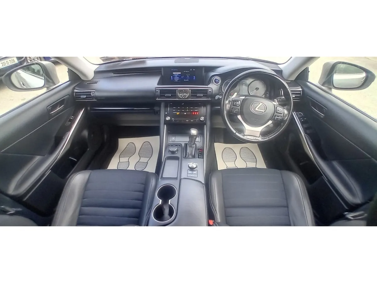 Lexus IS Saloon, Petrol Hybrid, 2017, Silver