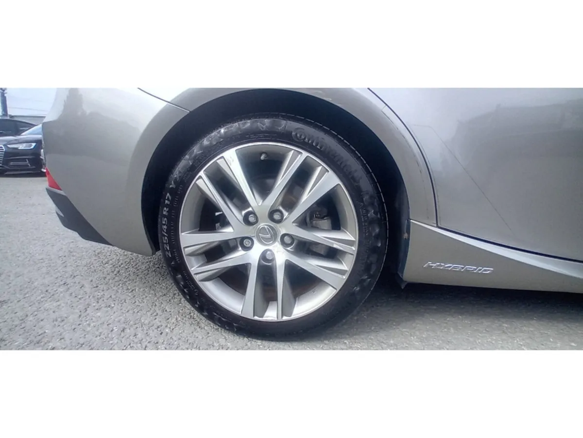 Lexus IS Saloon, Petrol Hybrid, 2017, Silver