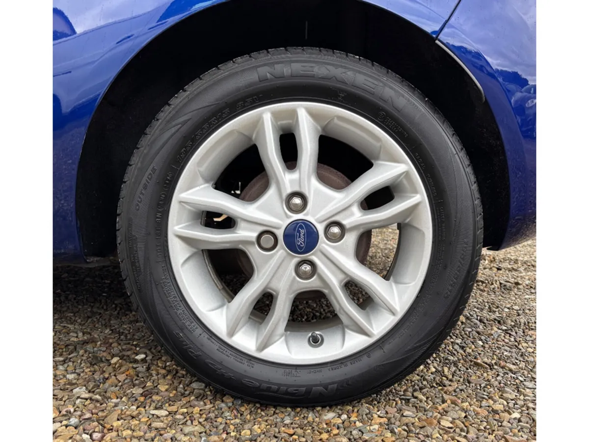Ford Fiesta Hatchback, Petrol, 2016, Blue